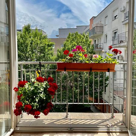 Feel Home Deluxe Corvin # Free Parking # Ac # Elevator Budapest Exterior foto