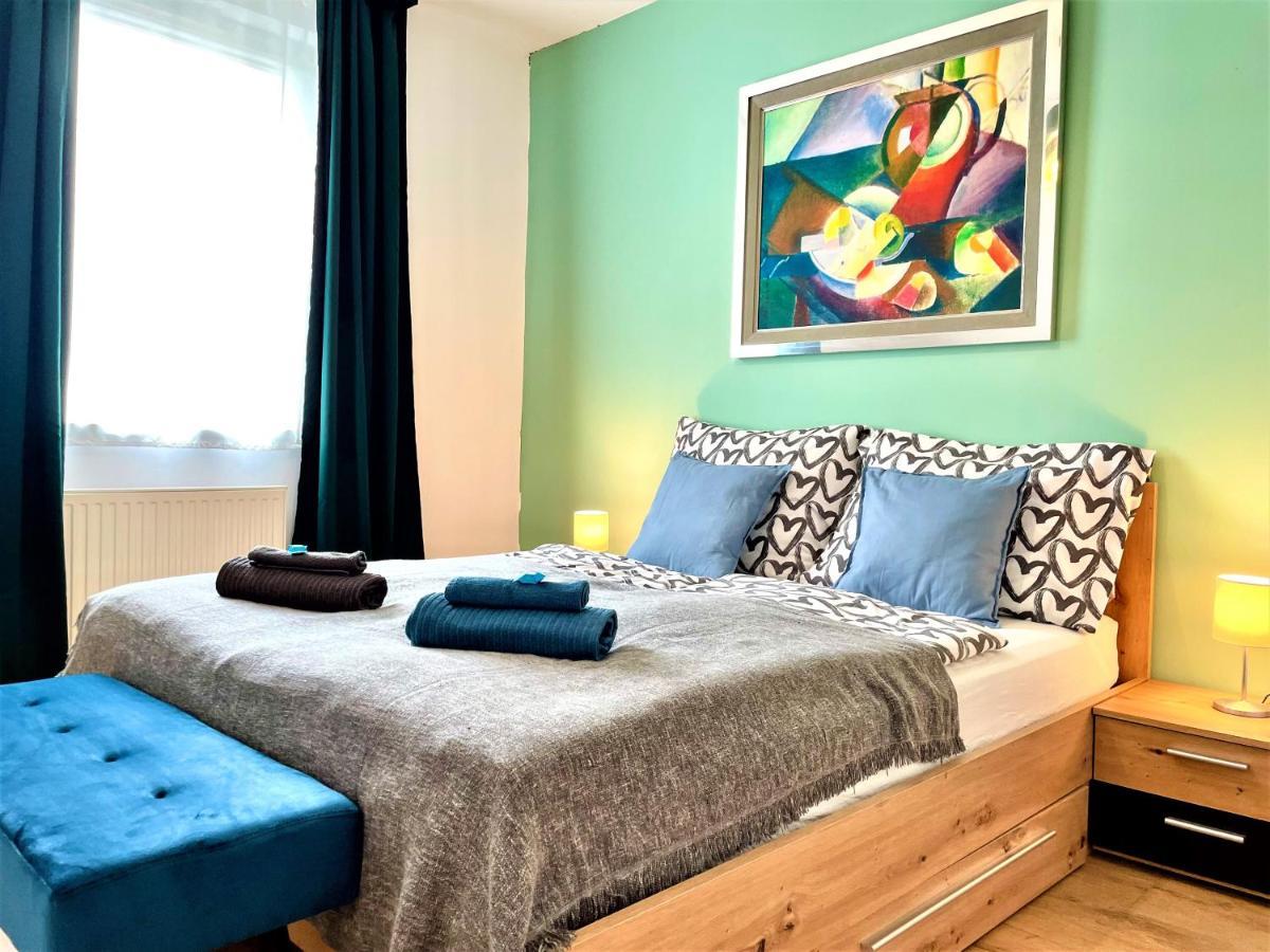 Feel Home Deluxe Corvin # Free Parking # Ac # Elevator Budapest Exterior foto